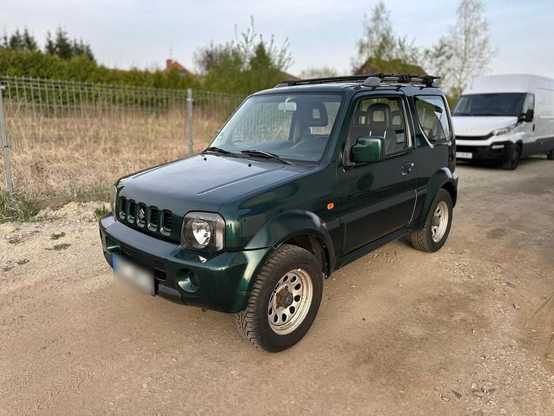 Grün Gebraucht 2008 Suzuki Jimny SUV | 7.000 € - Bild 1/4