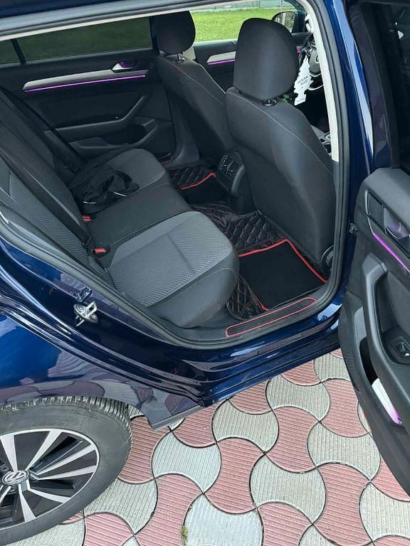 Gebraucht VW Passat Trendline 120 PS (88 kW) 2018 Blau Kombi