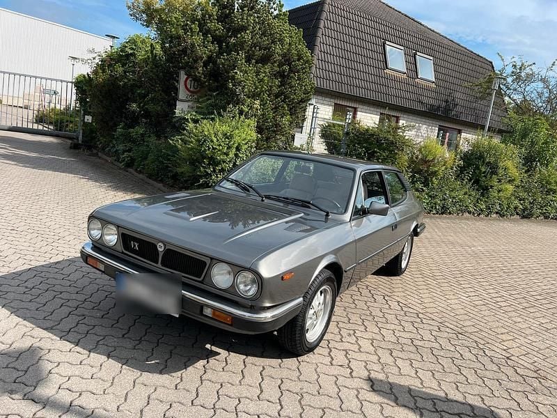 Grau Gebraucht 1985 Lancia Beta Coupé | 9.000 € - Bild 1/4