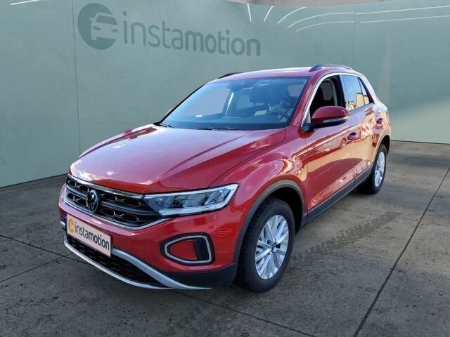 Rot Gebraucht 2023 VW T-Roc Life SUV | 24.530 € (Etwas zu teuer) - Bild 1/2