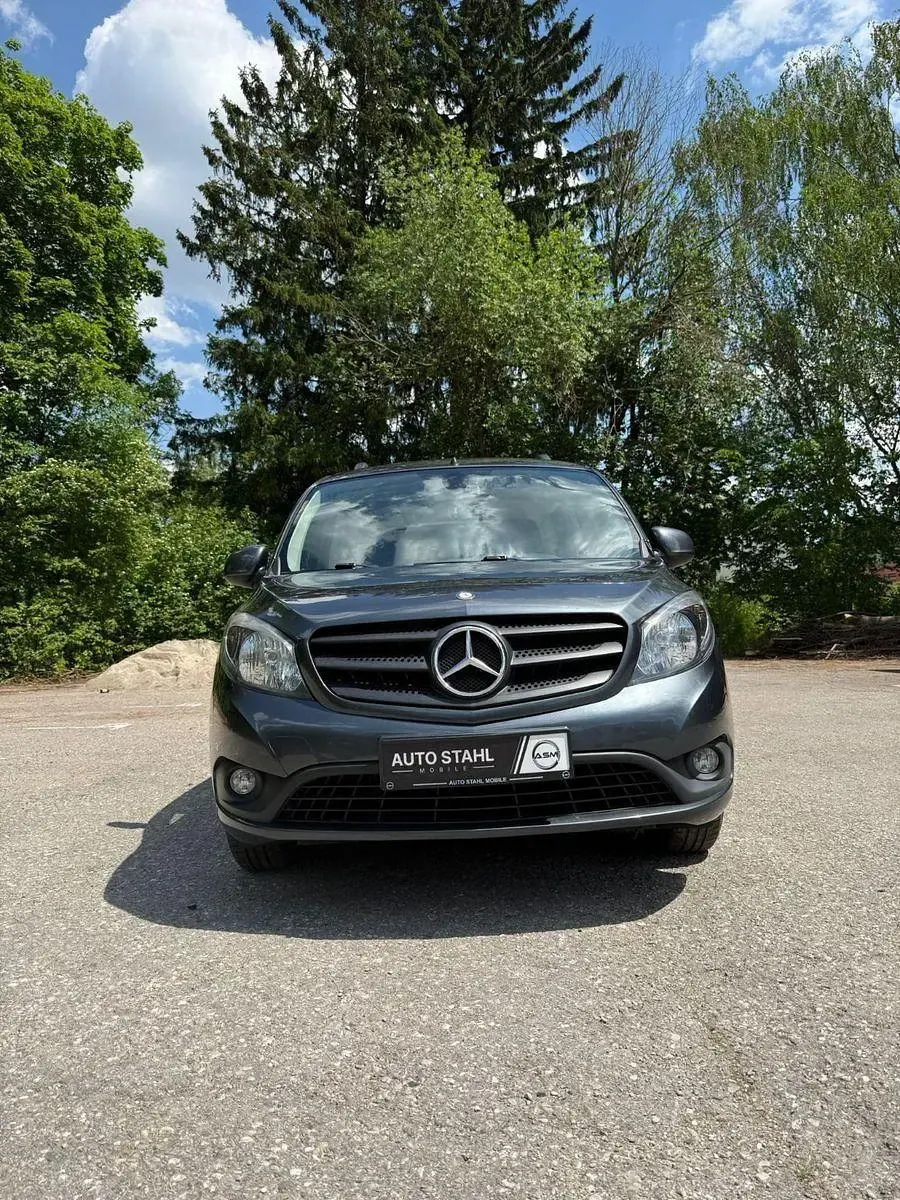 Gebraucht Mercedes Citan 111 Edition 110 PS (80 kW) 2018 Grau Van / Kleinbus