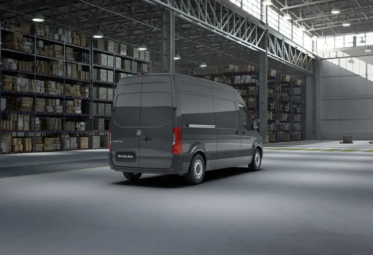 Używany Mercedes Sprinter 143 KM (105 kW) 2021 Szary Van