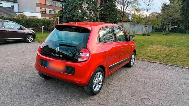 Gebraucht Renault Twingo Intens 75 PS (55 kW) 2016 Rot Kleinwagen