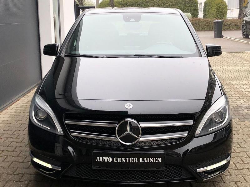 Gebraucht Mercedes B220 170 PS (125 kW) 2013 Schwarz Van / Kleinbus