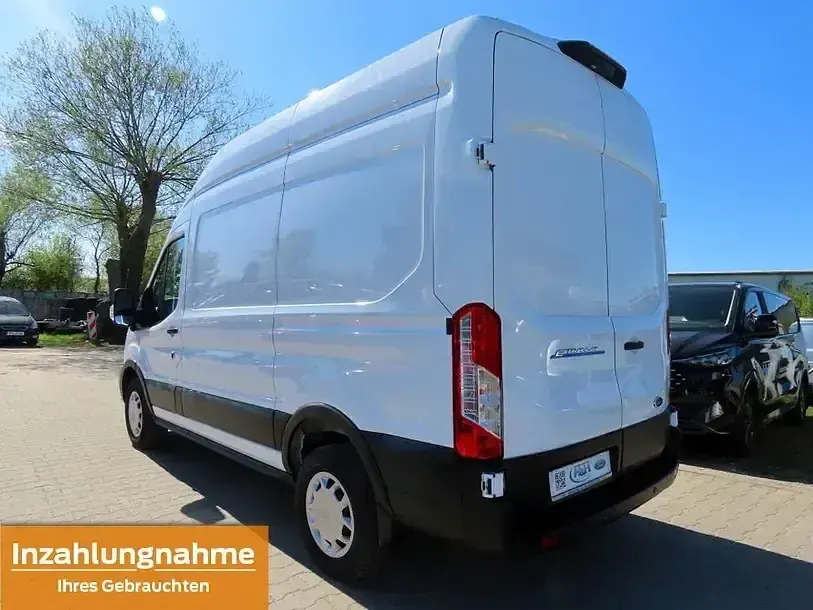 Używany Ford E-Transit Trend 135 kW (184 KM) 2025 Biały Van