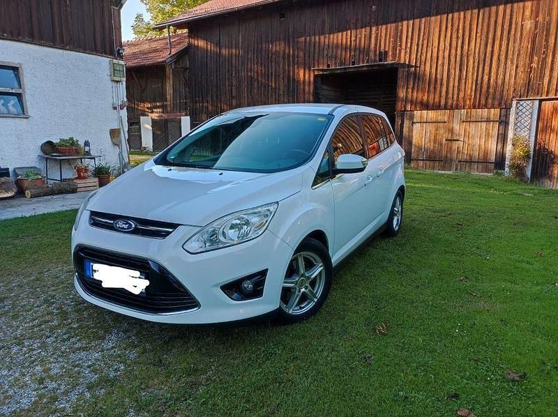 Weiß Gebraucht 2012 Ford Grand C-Max Titanium Van / Kleinbus | 7.200 € (Fairer Preis) - Bild 1/4