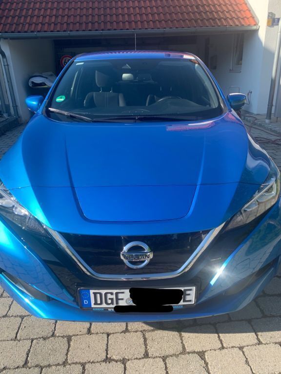 Blau Gebraucht 2021 Nissan Leaf N-Connecta Kleinwagen | 14.990 € (Guter Preis) - Bild 1/4