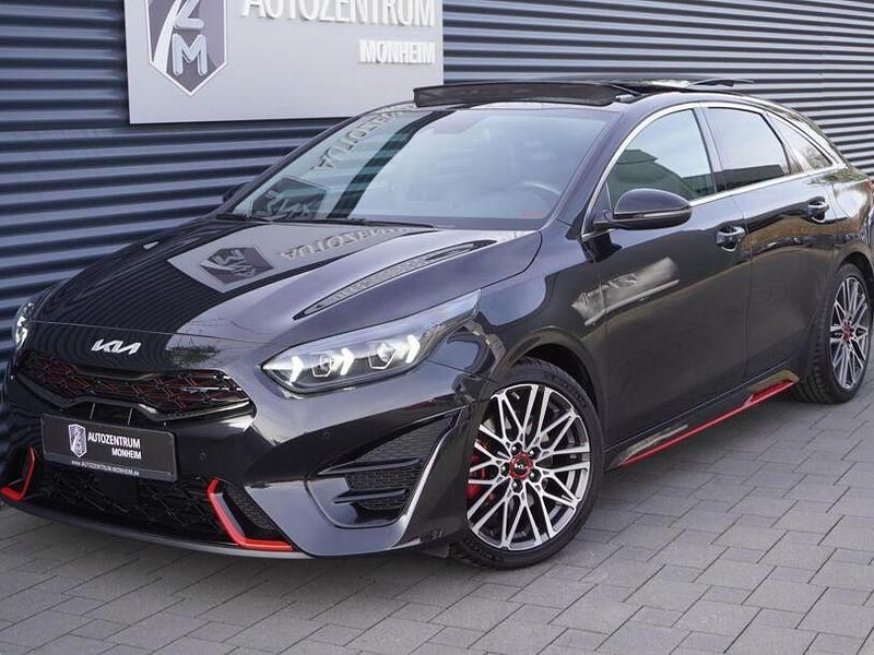 Gebraucht Kia ProCeed GT GT 204 PS (150 kW) 2022 (1k) zilinaschwarz met. Kleinwagen