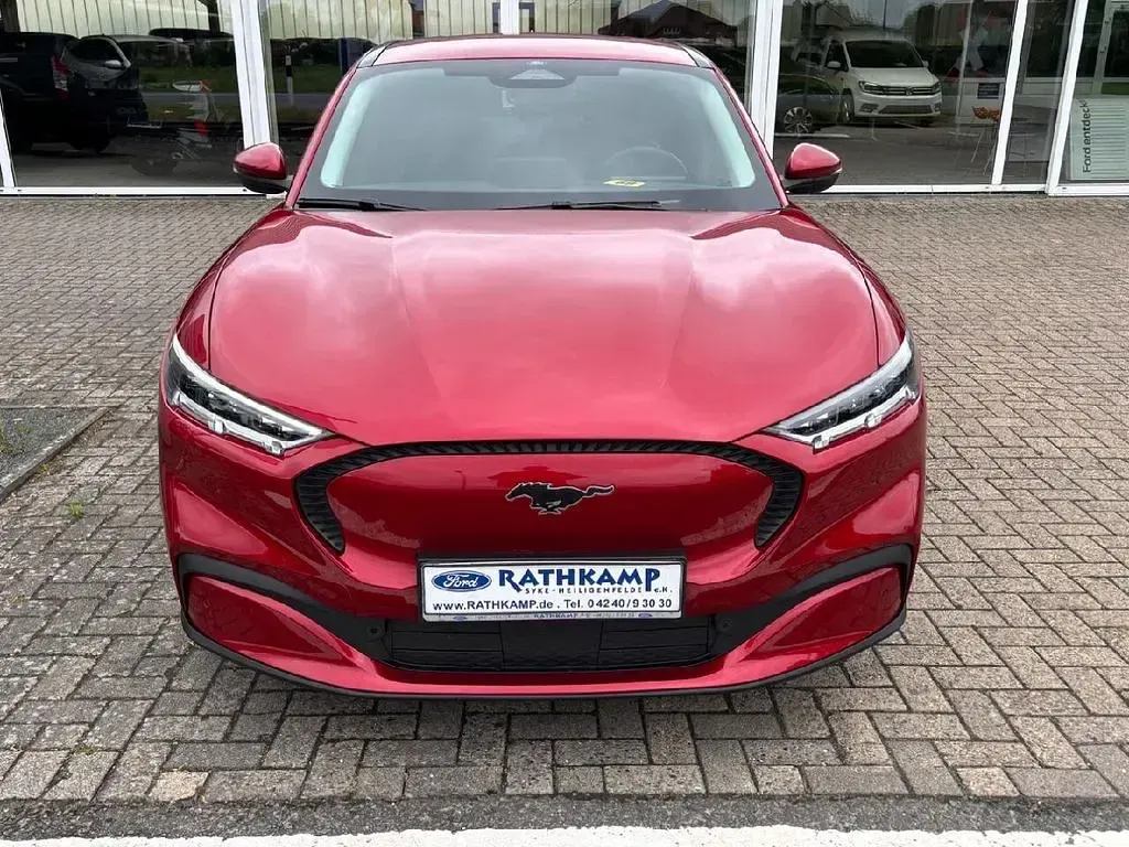 Gebraucht Ford Mustang Mach-E Basis 197 kW (269 PS) 2022 Lucidrot metallic SUV