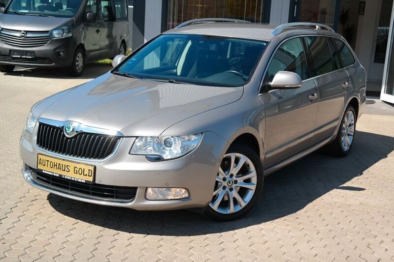 Beige Gebraucht 2011 Skoda Superb Ambition Kombi | 6.990 € (Guter Preis) - Bild 1/4