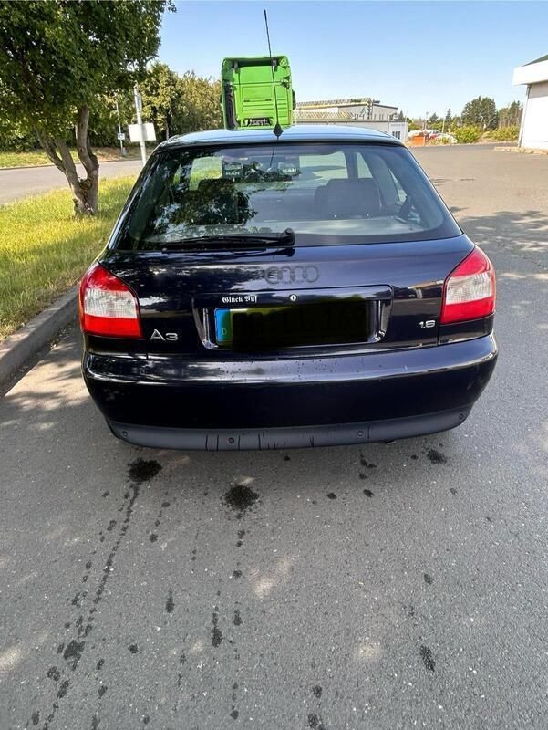 Blau Gebraucht 2003 Audi A3 Kleinwagen | 950 € (Superpreis) - Bild 1/4