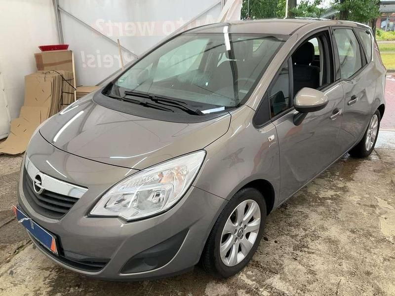 Muskatgrau/pepperdust Gebraucht 2013 Opel Meriva Active Van / Kleinbus | 6.950 € (Fairer Preis) - Bild 1/4