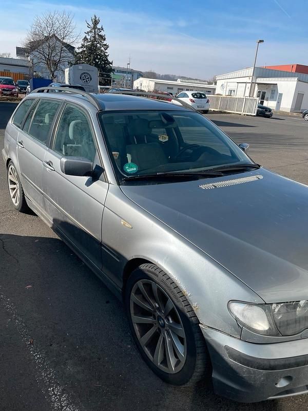 Gebraucht BMW 320 146 PS (107 kW) 2001 Kombi
