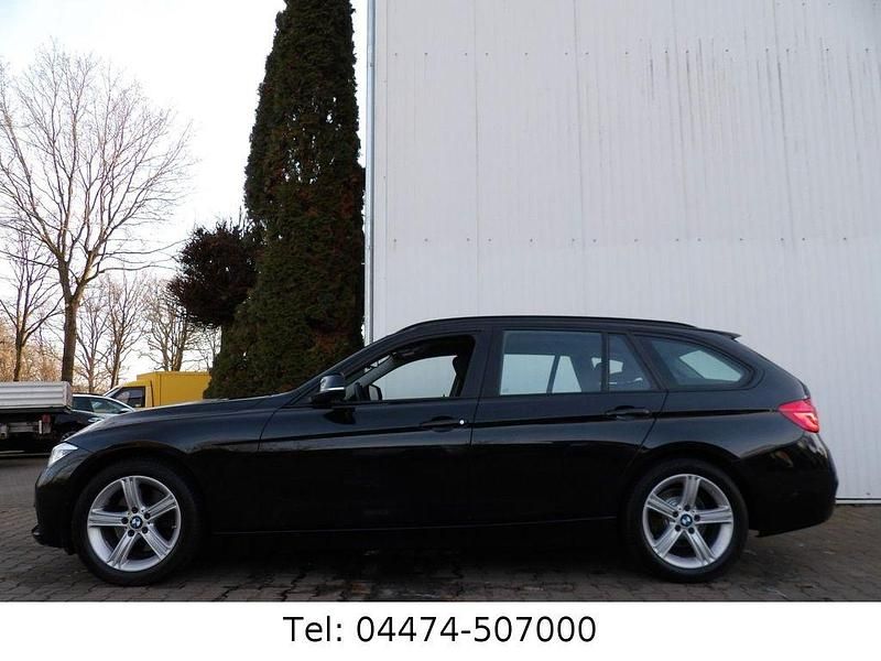 Gebraucht BMW 330 Advantage 252 PS (185 kW) 2018 Schwarz Kombi