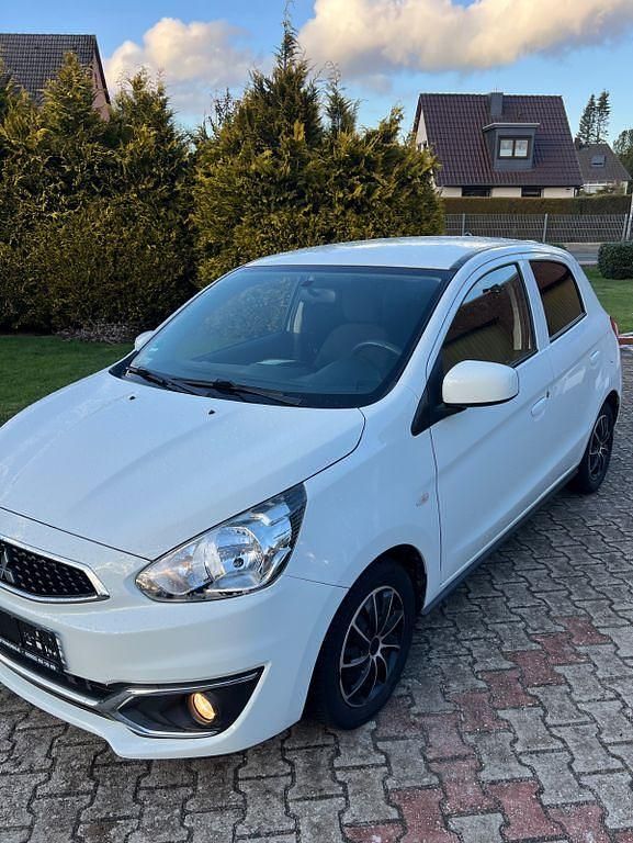 Gebraucht Mitsubishi Space Star 71 PS (52 kW) 2020 Weiß Kleinwagen