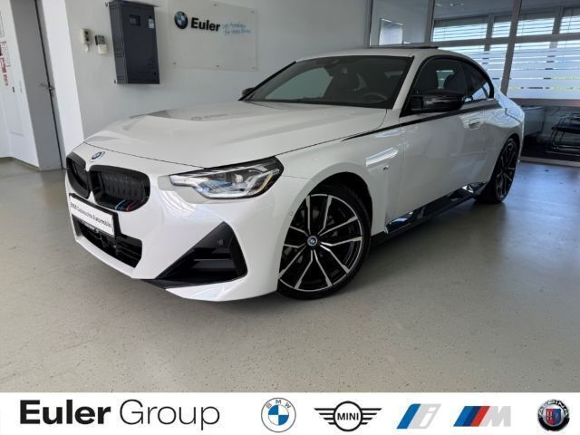 Weiss Gebraucht 2024 BMW 220 Performance Coupé | 41.888 € (Fairer Preis) - Bild 1/4