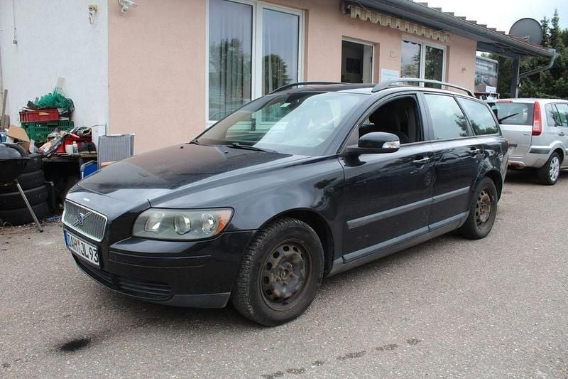 Schwarz Gebraucht 2006 Volvo V50 Kinetic Kombi | 990 € (Superpreis) - Bild 1/4