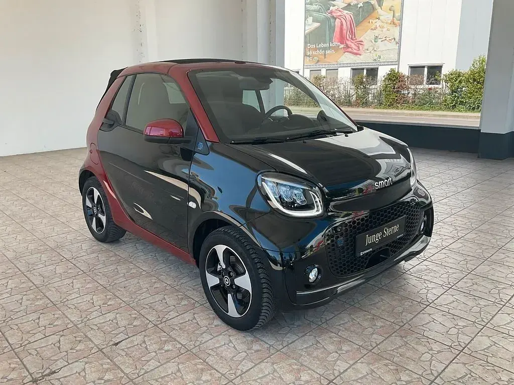 Gebraucht Smart ForTwo Electric Drive Exclusive 60 kW (82 PS) 2024 Bodypanels in black Cabrio
