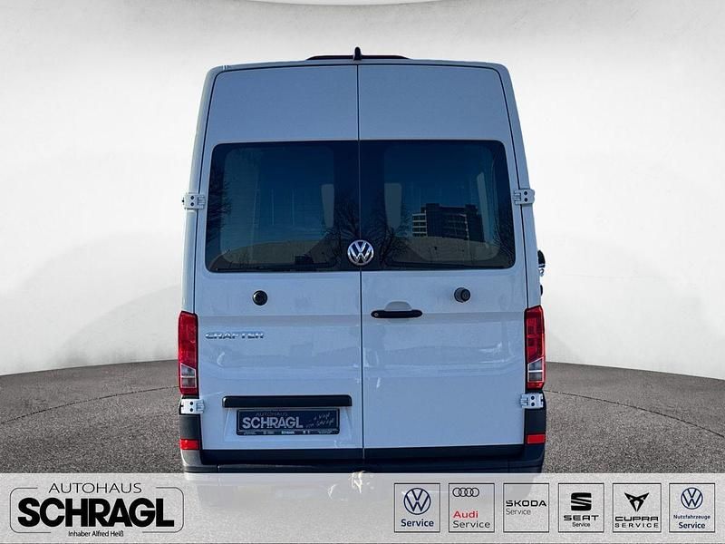 Gebraucht VW Crafter 177 PS (130 kW) 2022 Candyweiß Van