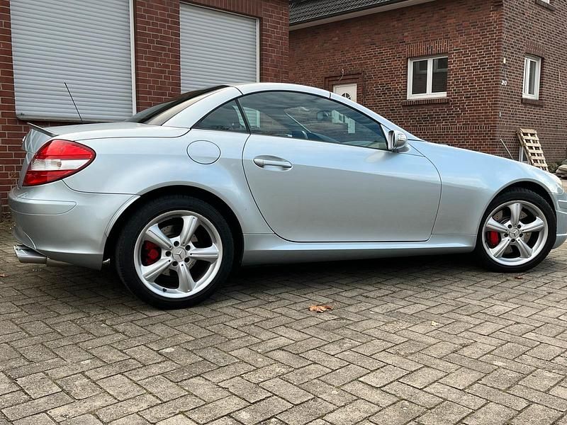 Gebraucht Mercedes SLK350 272 PS (200 kW) 2005 Andere farben Cabrio