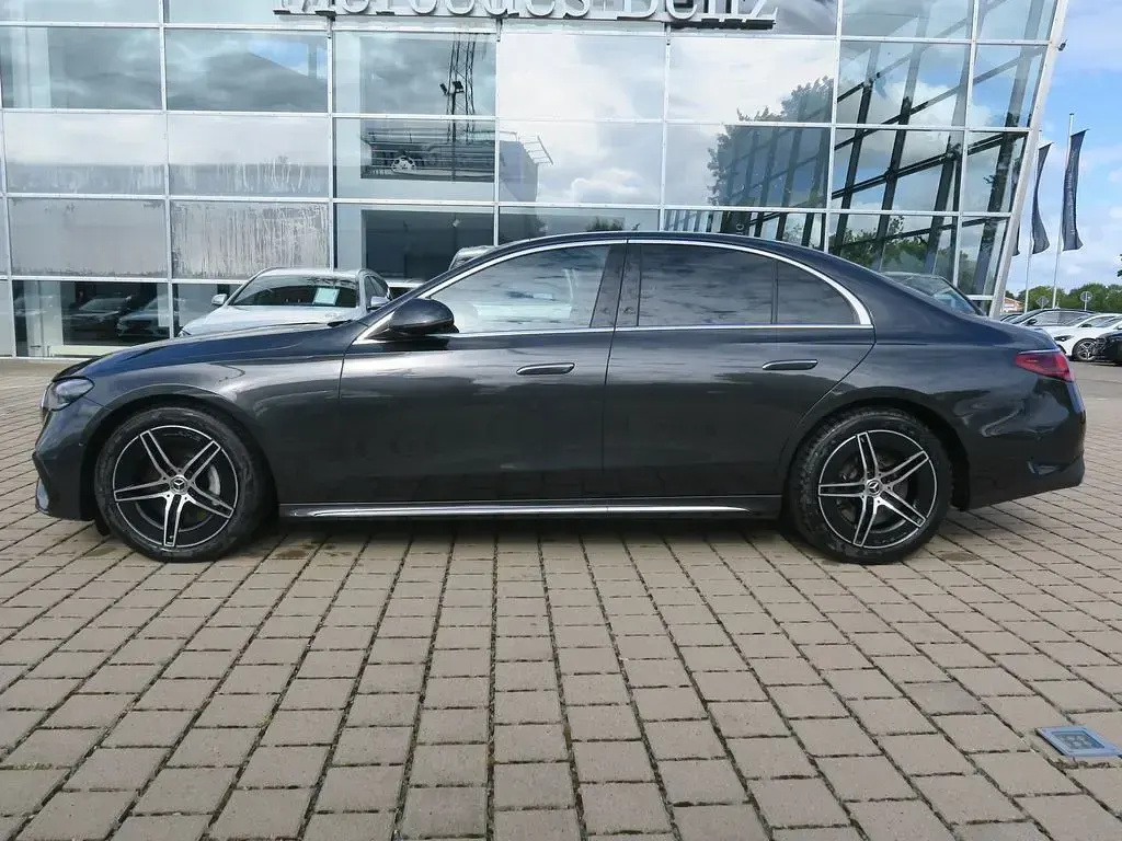 Gebraucht Mercedes E450 AMG Line Premium Plus 367 PS (269 kW) 2025 Grau Limousine