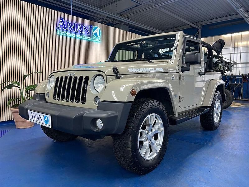 Beige Gebraucht 2018 Jeep Wrangler Unlimited Sahara SUV | 32.000 € (Guter Preis) - Bild 1/4