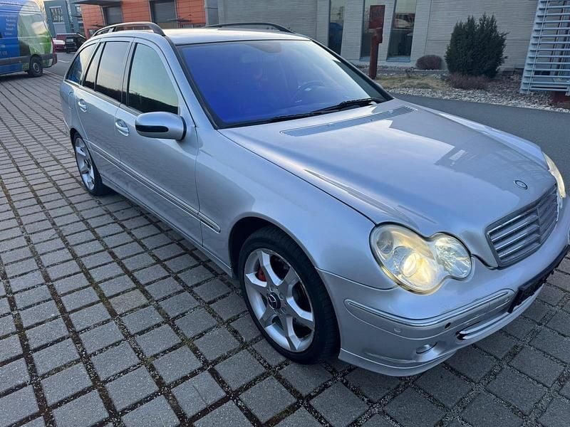 Gebraucht Mercedes C320 224 PS (164 kW) 2006 Silber Kombi