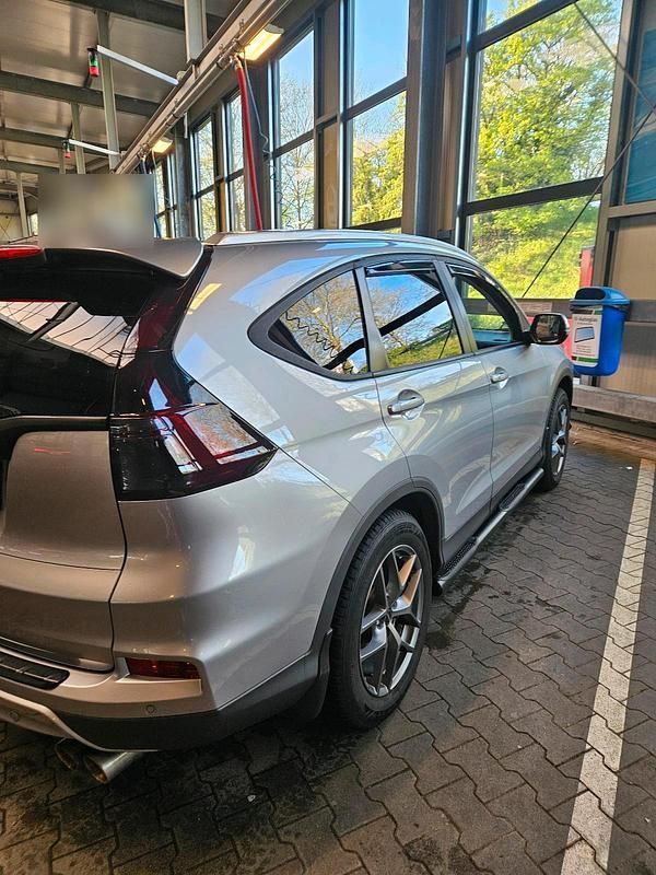 Gebraucht 2016 Honda CR-V Executive SUV | 17.800 € (Fairer Preis) - Bild 1/4
