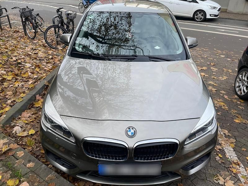 Gebraucht BMW 218 Advantage 136 PS (100 kW) 2015 Braun Kombi