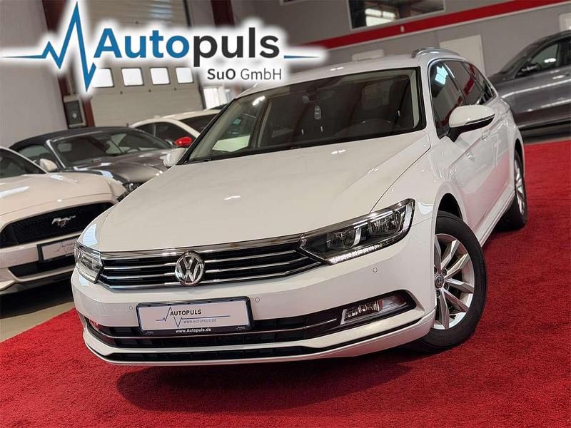 Gebraucht VW Passat Comfortline 150 PS (110 kW) 2018 Pure white Kombi