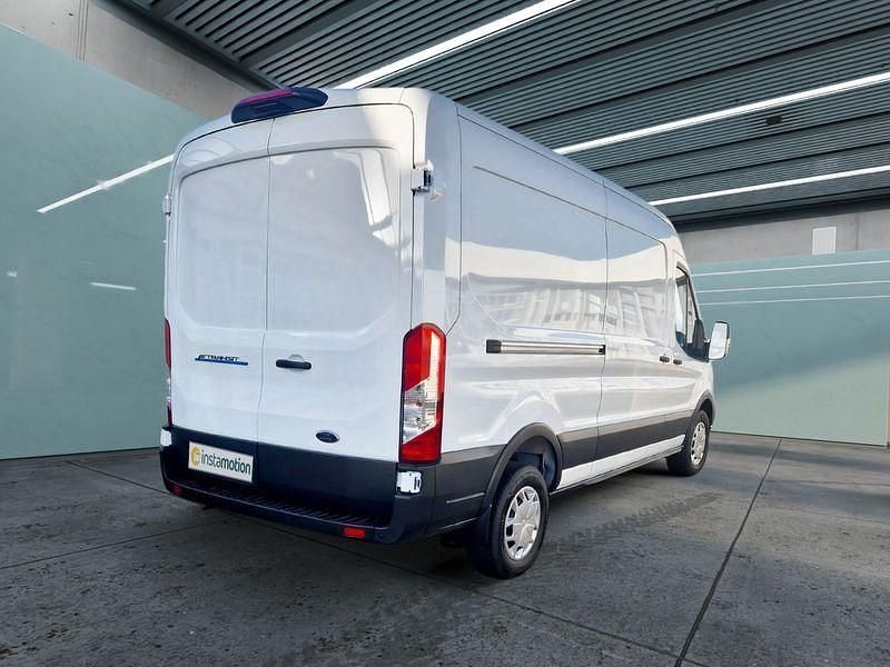 Gebraucht Ford E-Transit 135 kW (184 PS) 2022 Weiß Van