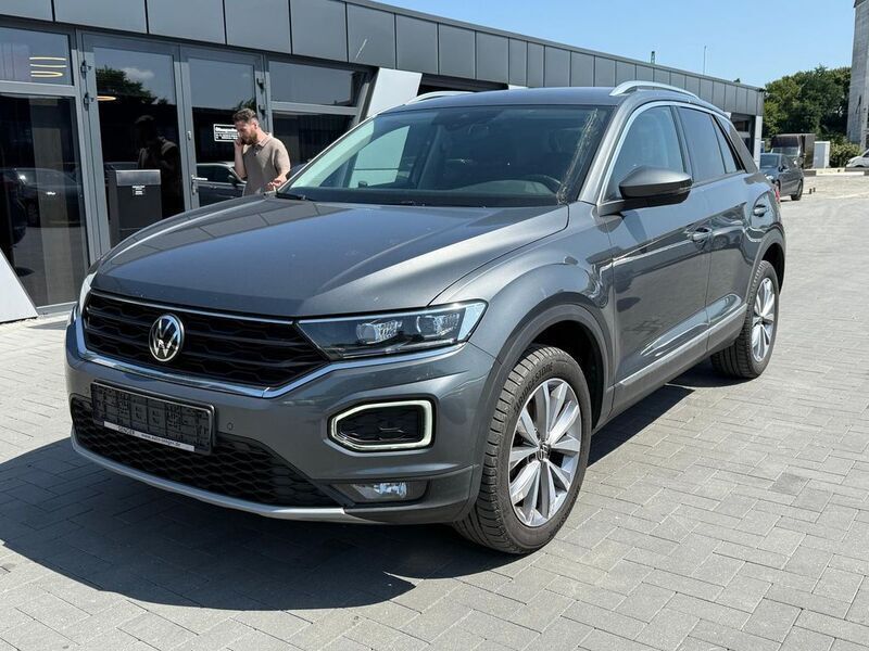 Grau Gebraucht 2022 VW T-Roc Style SUV | 18.990 € (Fairer Preis) - Bild 1/4
