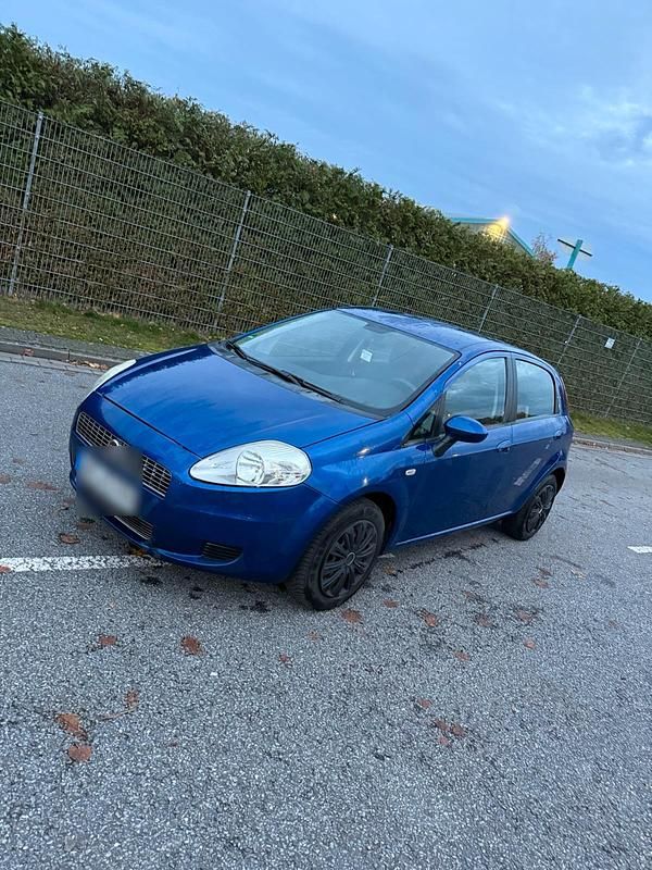 Blau Gebraucht 2010 Fiat Punto Kleinwagen | 2.200 € (Fairer Preis) - Bild 1/4
