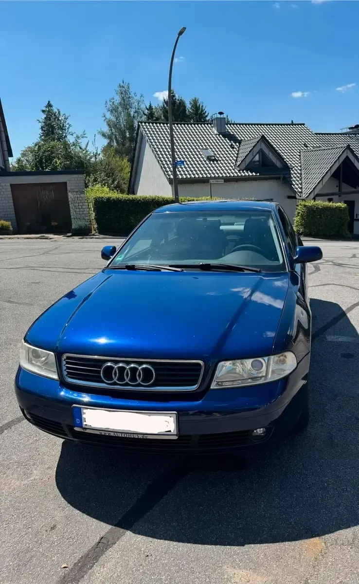 Gebraucht Audi A4 100 PS (73 kW) 1999 Blau Limousine