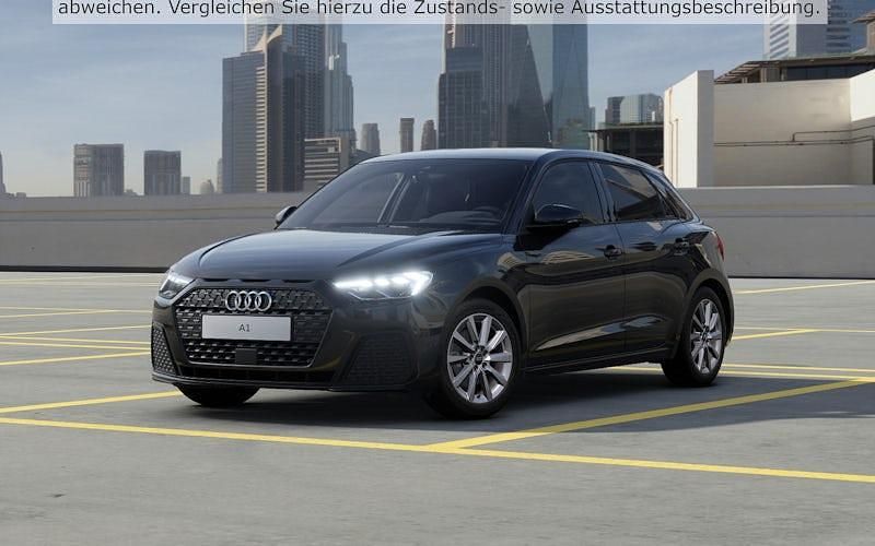 Schwarz Neu 2025 Audi A1 Sportback Advanced Kleinwagen | 35.429 € (Teuer) - Bild 1/4