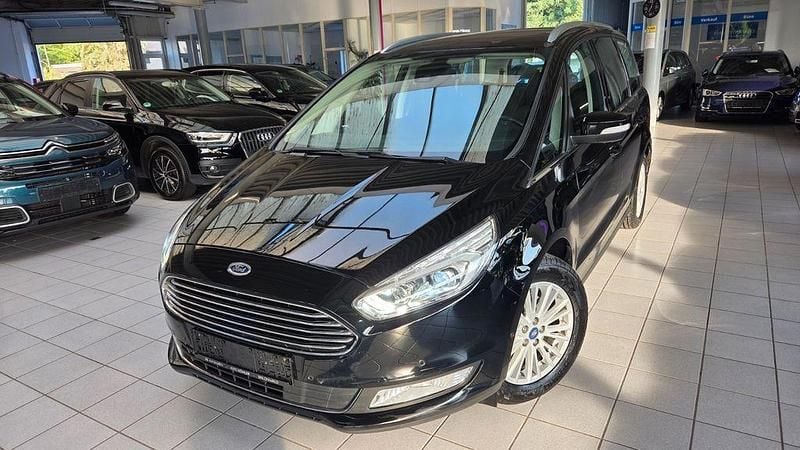 Schwarz Gebraucht 2017 Ford Galaxy Titanium Van / Kleinbus | 20.900 € (Superpreis) - Bild 1/4