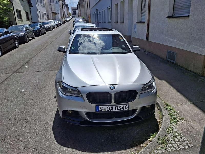Gebraucht 2014 BMW 530 Sport Line Limousine | 15.500 € - Bild 1/4