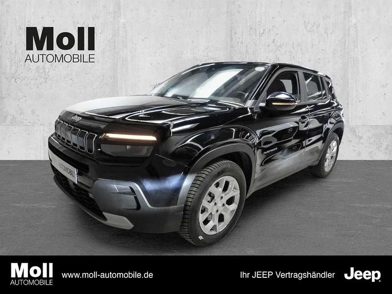 Volcano black Neu 2025 Jeep Avenger EV Altitude SUV | 27.480 € (Superpreis) - Bild 1/4