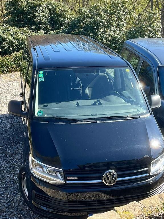 Second-hand VW T6 150 CP (110 kW) 2019 Negru Van