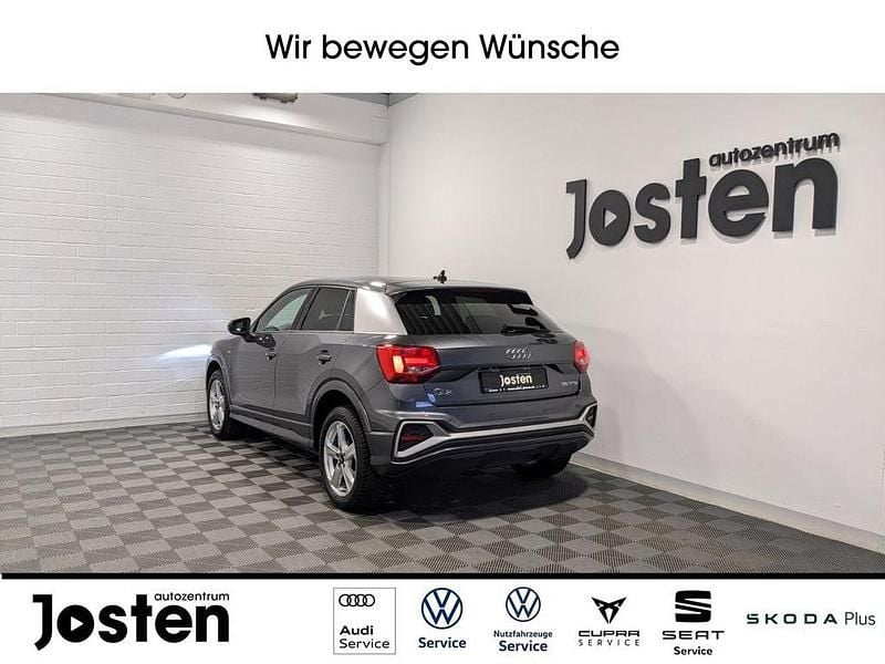 Gebraucht Audi Q2 S-Line 150 PS (110 kW) 2024 Grau SUV