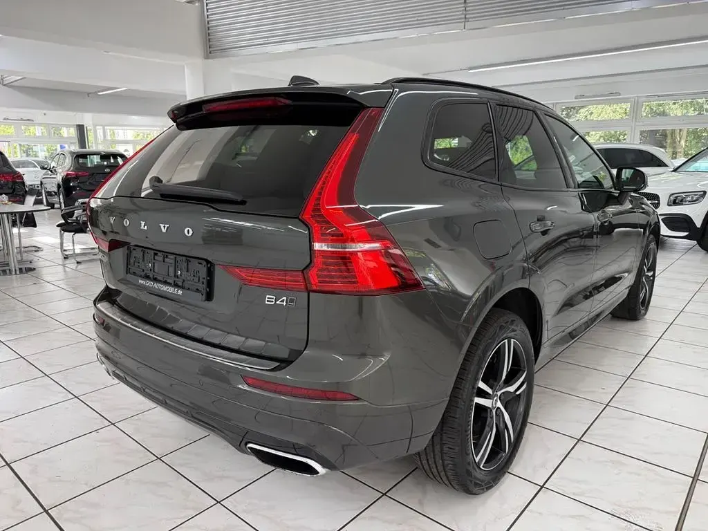 Gebraucht Volvo XC60 R-Design 197 PS (144 kW) 2021 Grau SUV