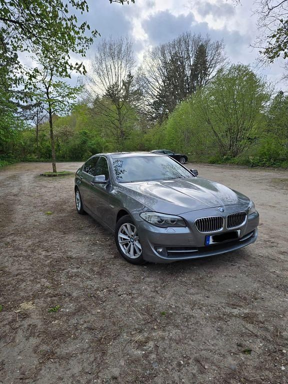 Second-hand BMW 520 184 CP (135 kW) 2012 Gri Berlinǎ