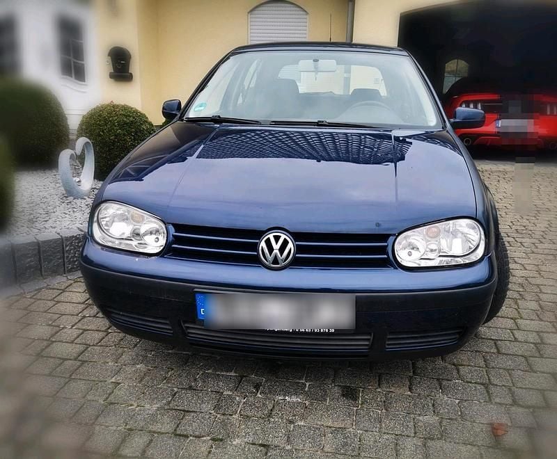 Blau Gebraucht 2002 VW Golf IV Limousine | 490 € (Superpreis) - Bild 1/4