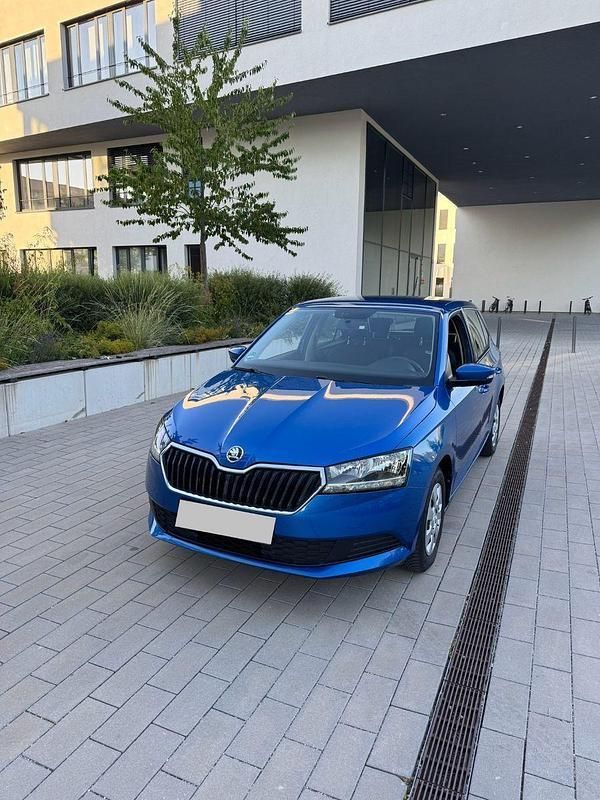 Blau Gebraucht 2019 Skoda Fabia Active Kleinwagen | 6.800 € (Guter Preis) - Bild 1/4