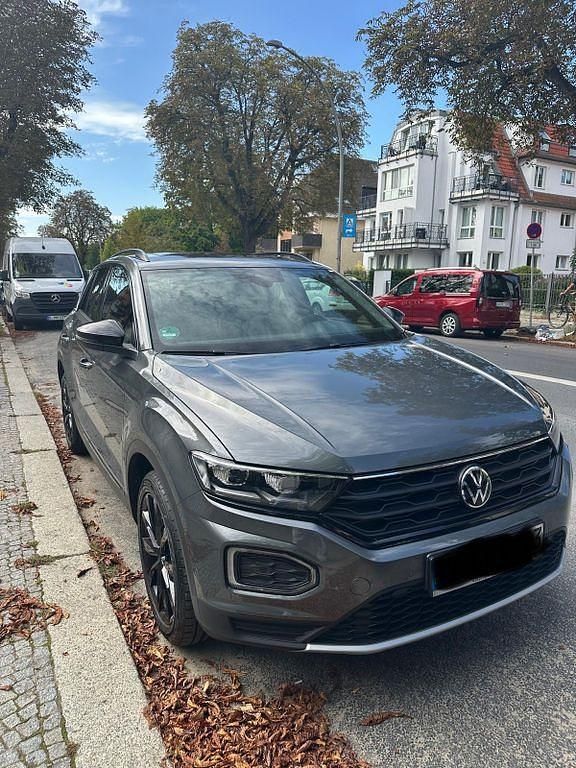 Indiumgrau Gebraucht 2021 VW T-Roc Sport SUV | 29.900 € (Teuer) - Bild 1/4
