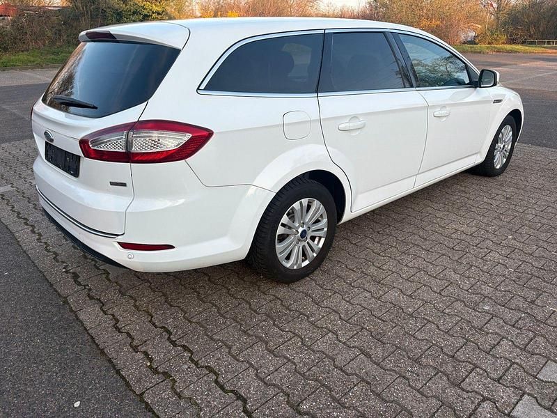 Gebraucht Ford Mondeo 160 PS (117 kW) 2013 Weiß Kombi