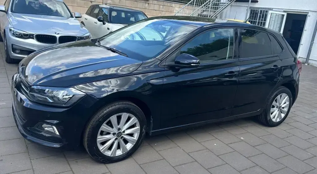 Gebraucht VW Polo Comfortline 95 PS (69 kW) 2021 Schwarz Kleinwagen