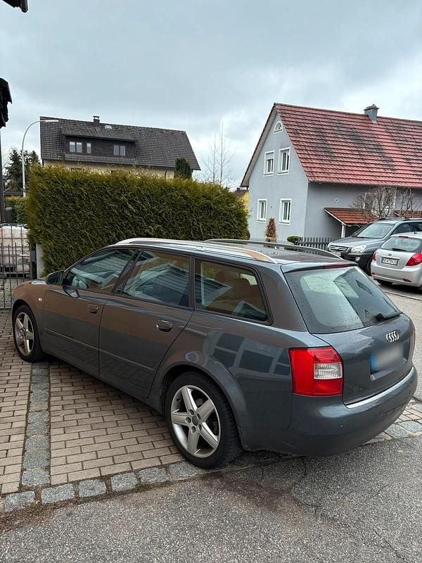Gebraucht Audi A4 163 PS (119 kW) 2003 Grau Kombi