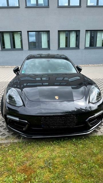 Schwarz Gebraucht 2019 Porsche Panamera GTS Sport Turismo Limousine | 85.900 € (Fairer Preis) - Bild 1/4