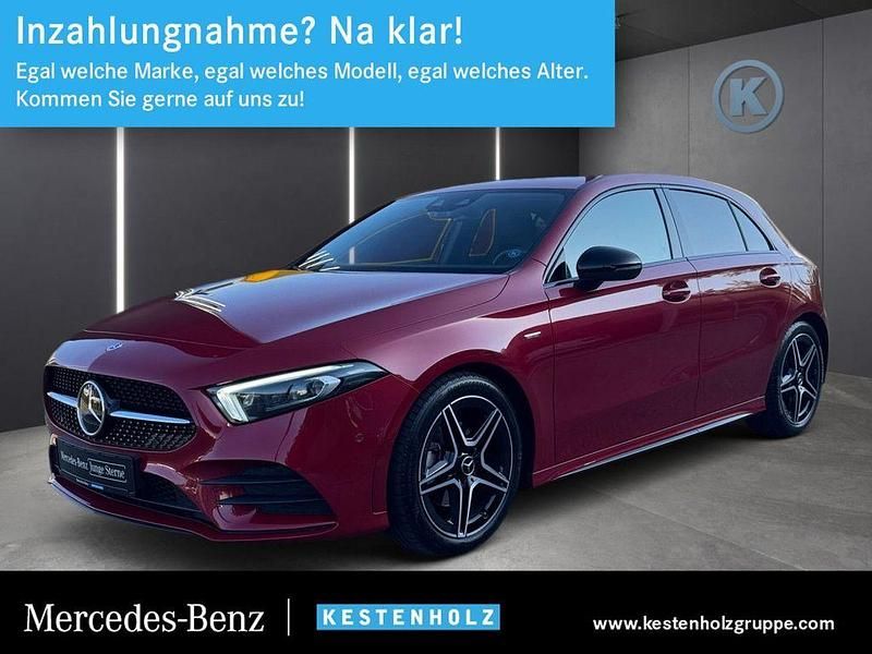Rot Gebraucht 2021 Mercedes A200 AMG Kleinwagen | 28.790 € (Fairer Preis) - Bild 1/4